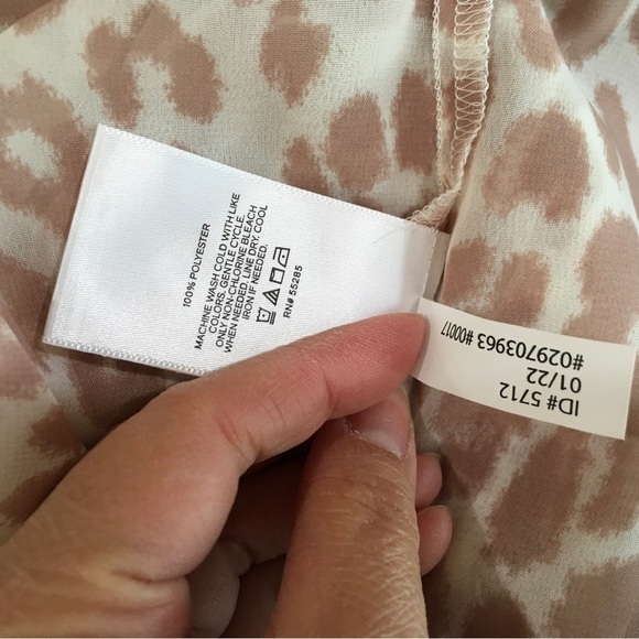 Express the portofino shirt Top Animal Printed Leopard White Pink size s New - Picture 3 of 5